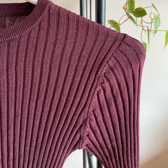 Dynamite Burgundy Sweater - Picture 3 of 3